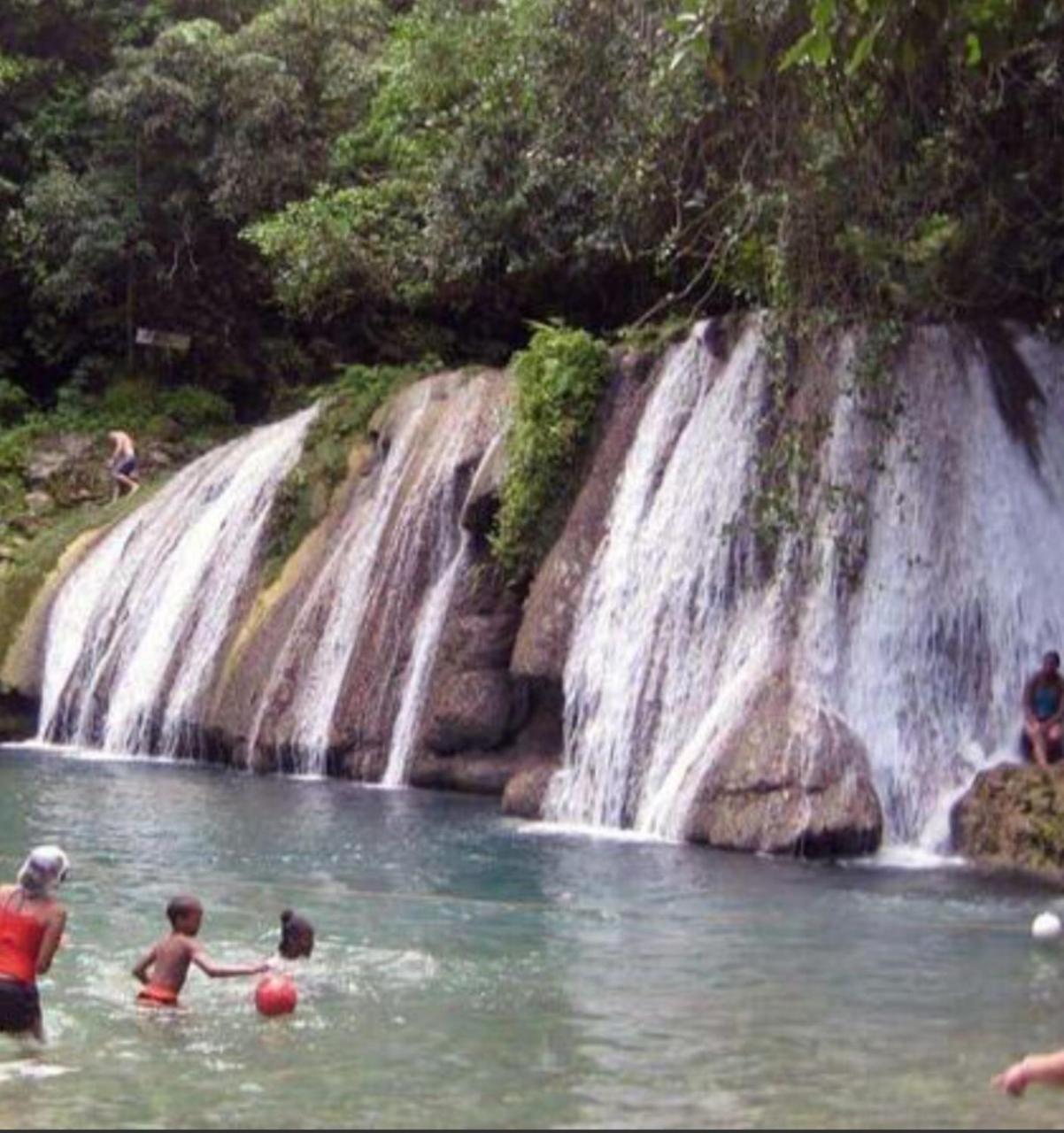 Becaville Port Antonio Bagian luar foto